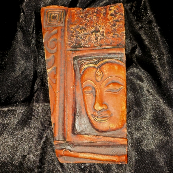 Buda Plaque hand made redish brown color hang on wall or lay flat. - Picture 2 of 3